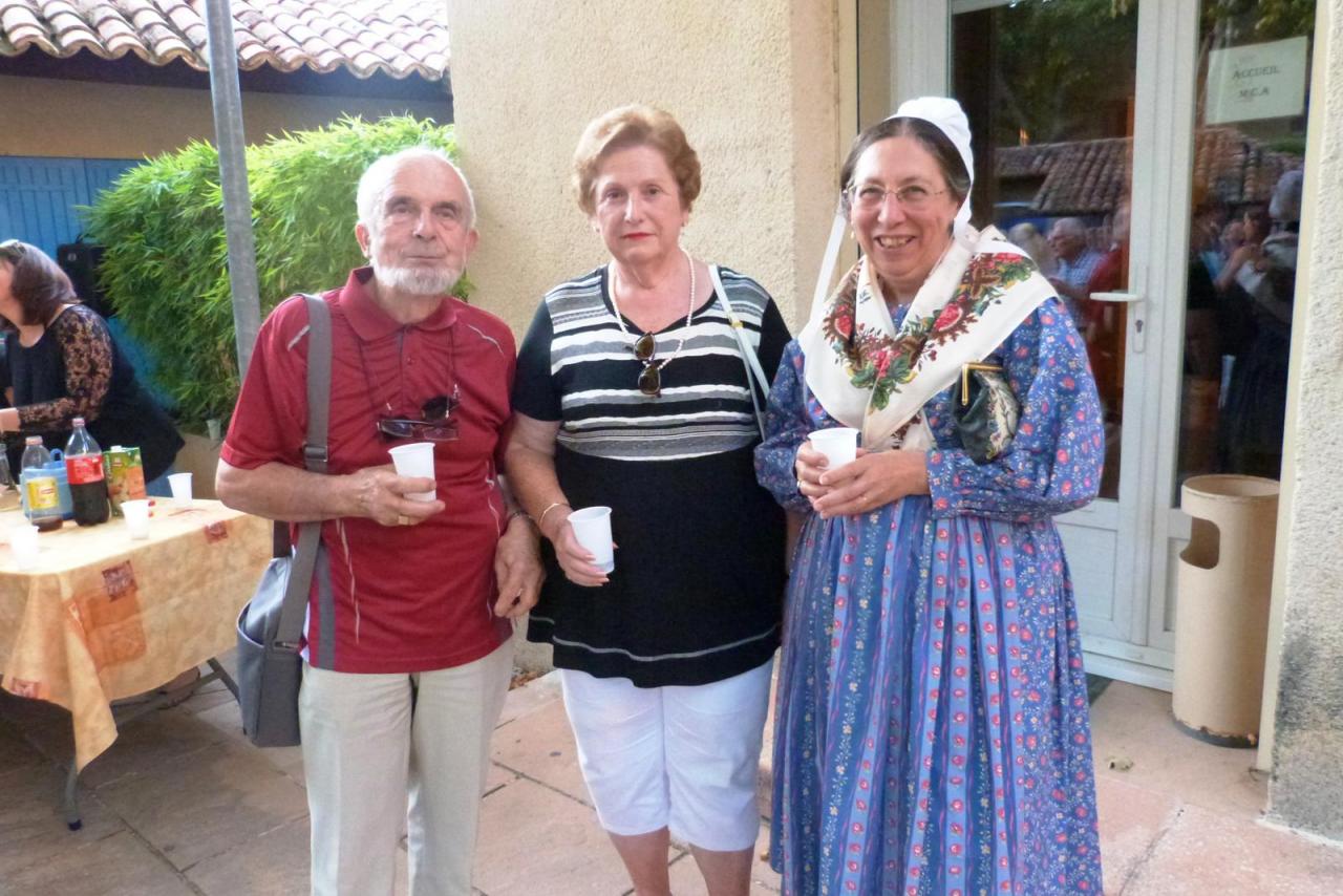 assocmedaillesville0914df%20008[2]